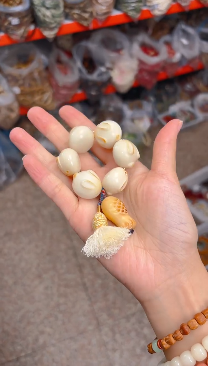 吊坠菩提根/象牙果馒头兔手捻  