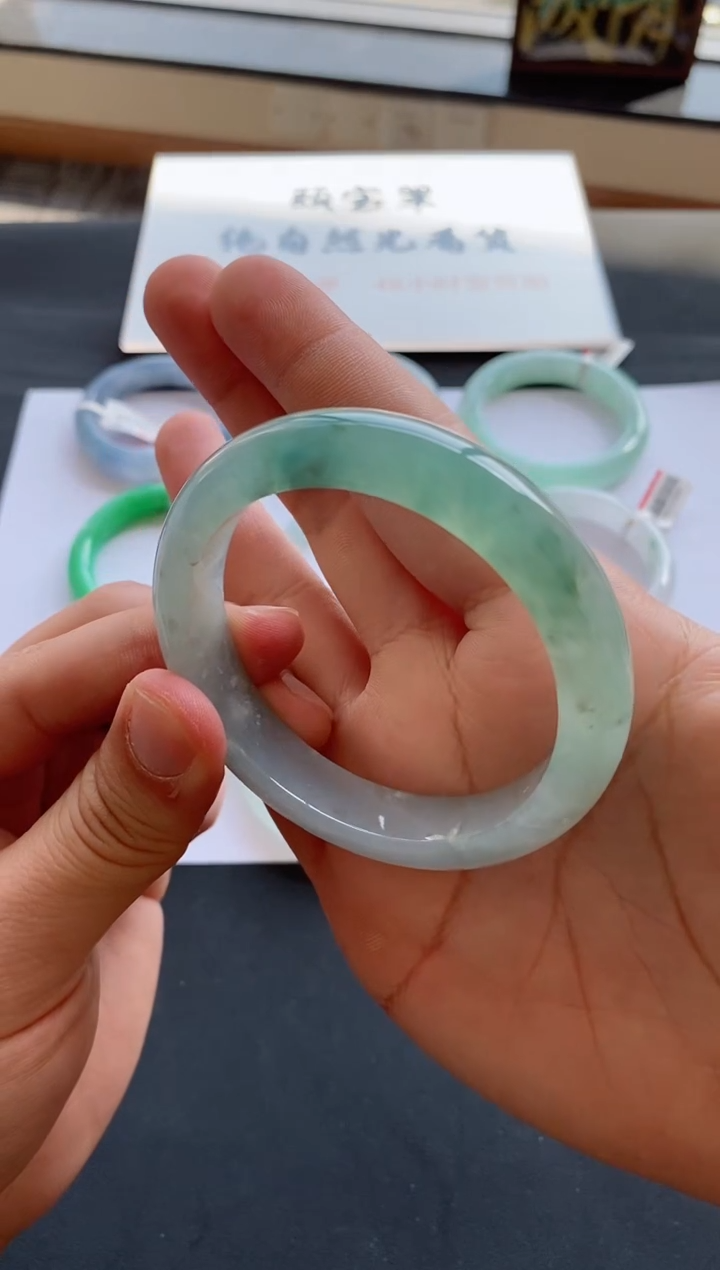 【闪购商品】翡翠手镯未镶嵌37号57.5*12.4*8.6正圈