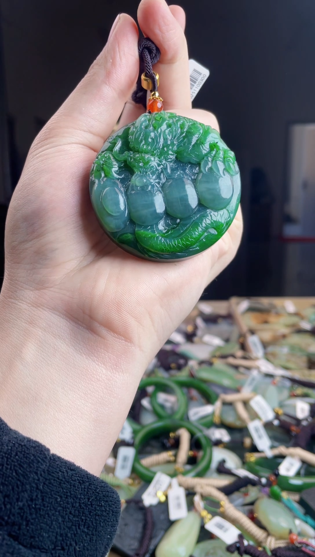 颈饰未镶嵌和田玉1