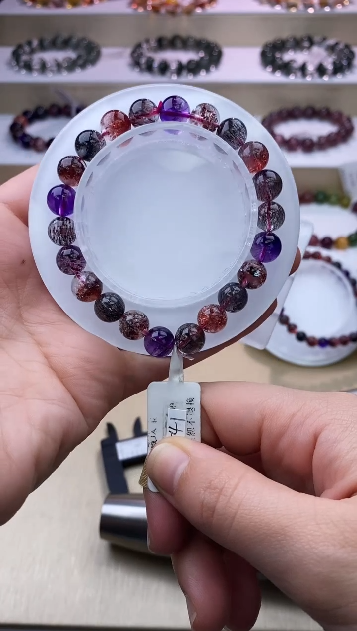 【闪购商品】水晶手链未镶嵌黑加仑超七单圈8m+