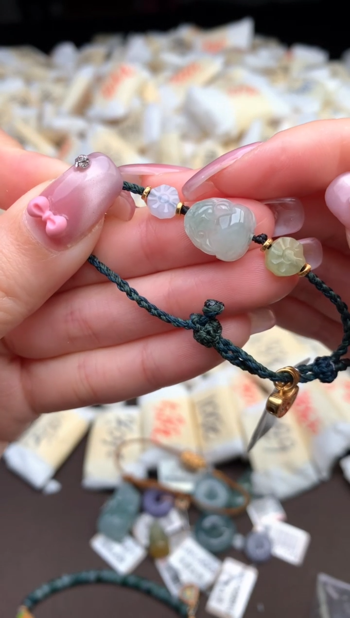 【闪购商品】翡翠手绳未镶嵌  —