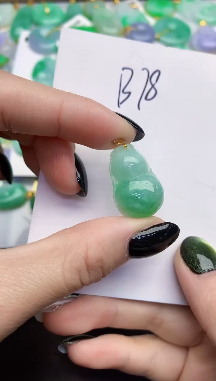 【闪购商品】翡翠颈饰18K金镶嵌0000000000