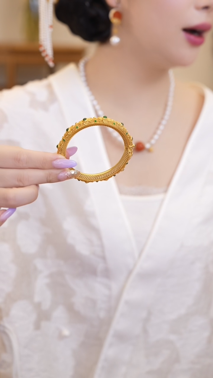 【闪购商品】翡翠手镯18K金镶嵌花丝手镯ZS