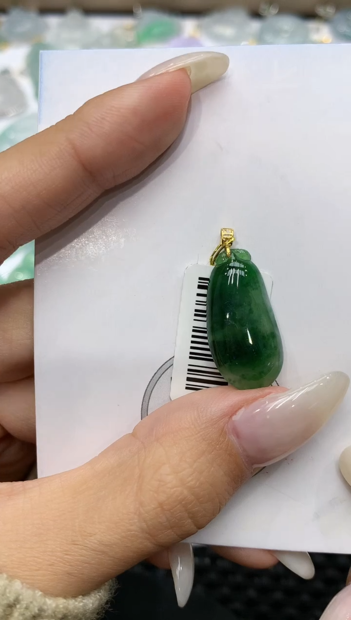 颈饰18K金镶嵌翡翠111111111111