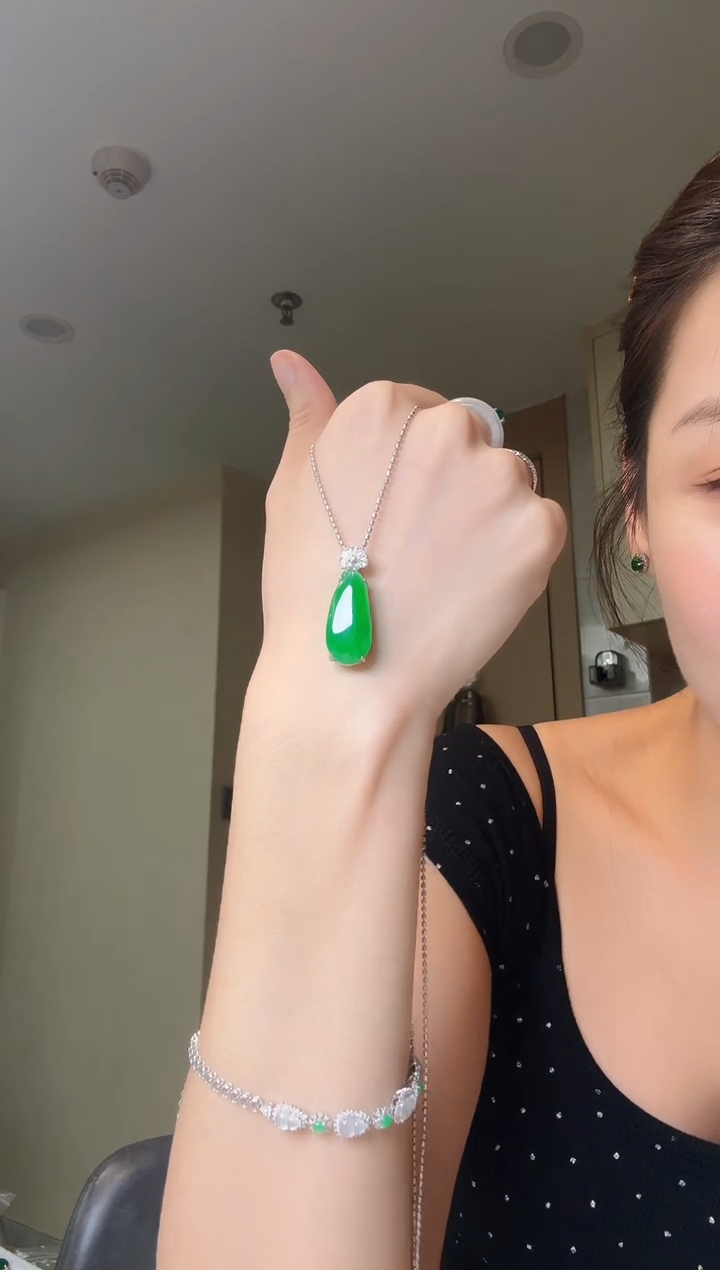 吊坠(不含链)银S925镶嵌翡翠天然翡翠吊坠