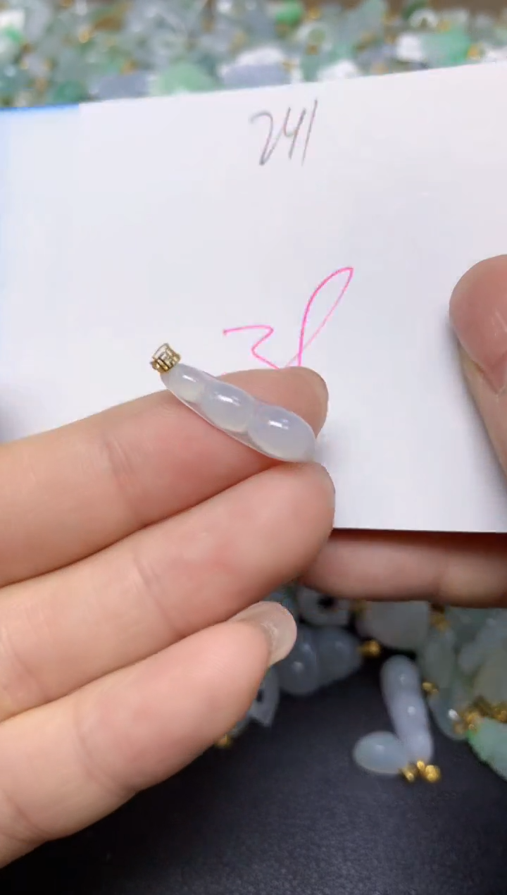 【闪购商品】翡翠挂件18K金镶嵌 天然翡翠A货