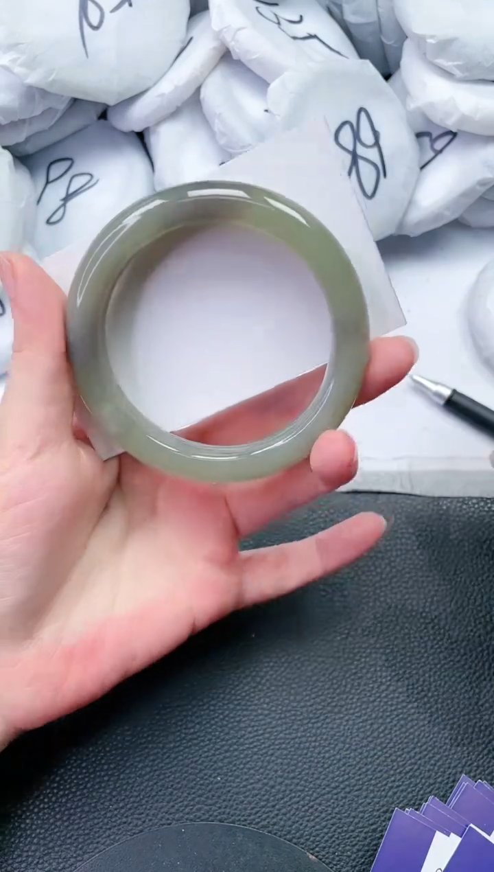 【闪购商品】和田玉手镯未镶嵌L915