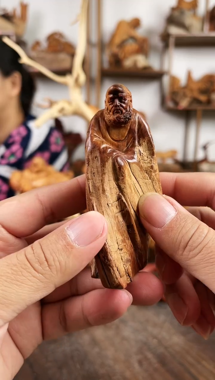 【闪购商品】柏木（崖柏）木雕1