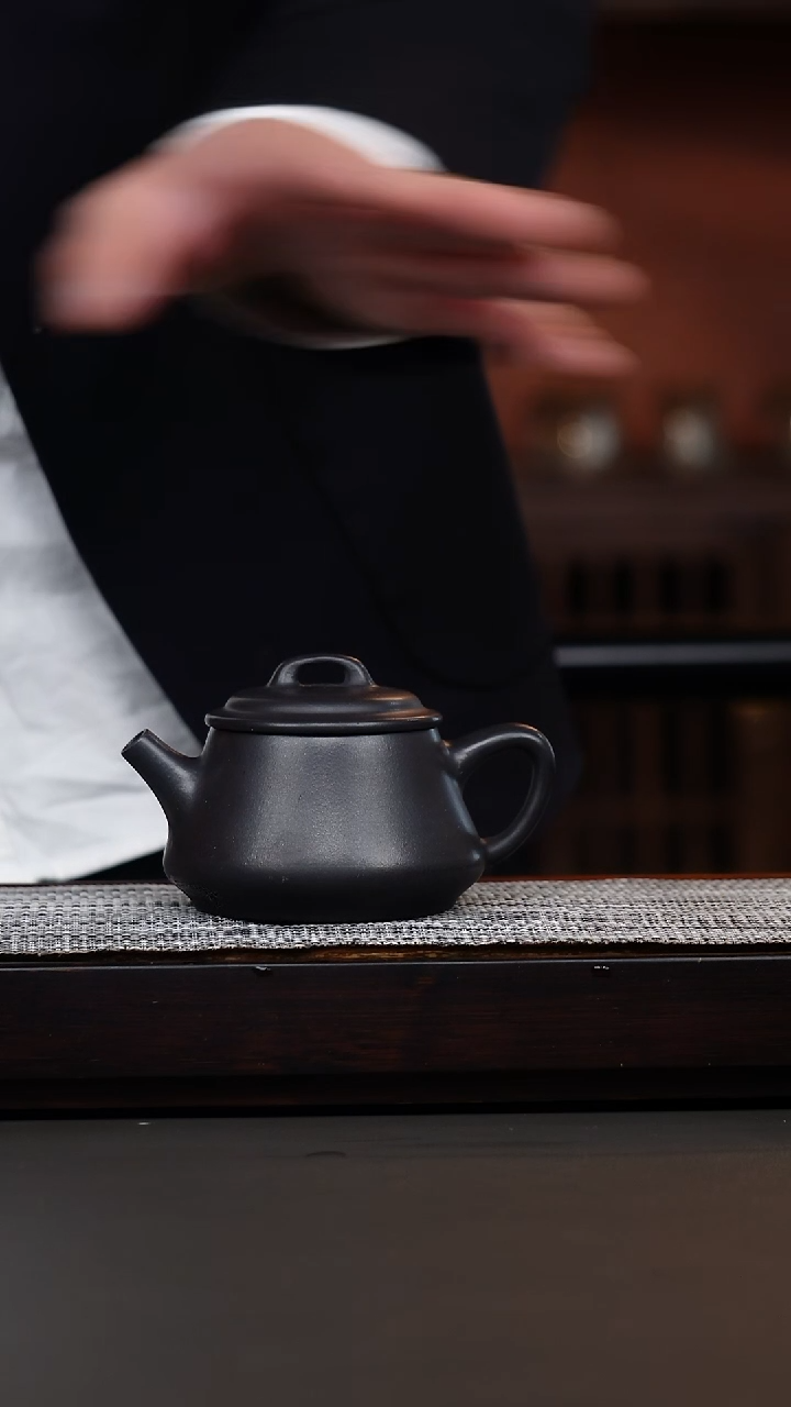 茶壶紫砂黑泥础瓢