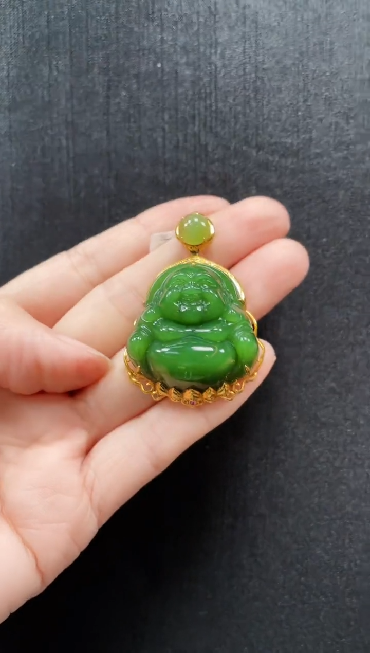 吊坠(赠链)18K金镶嵌和田玉多样性发一