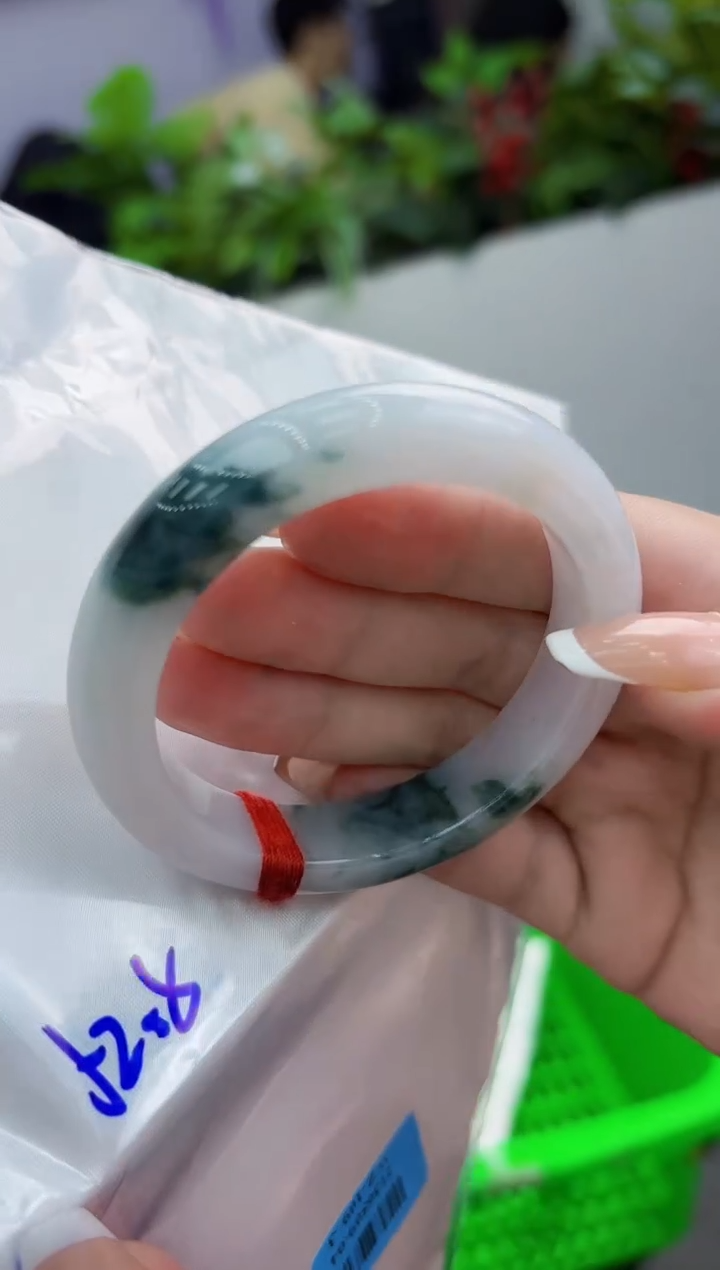 【闪购商品】翡翠手镯未镶嵌翡翠手镯