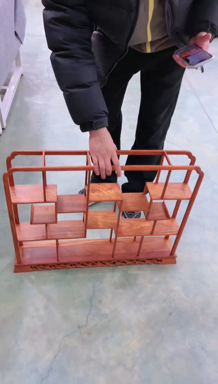【闪购商品】刺猬紫檀（非洲黄花梨）70公分长方形博古架1个