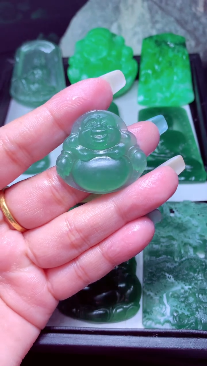 未镶嵌定制翡翠天然缅甸翡翠A货毛货多样性发货其一