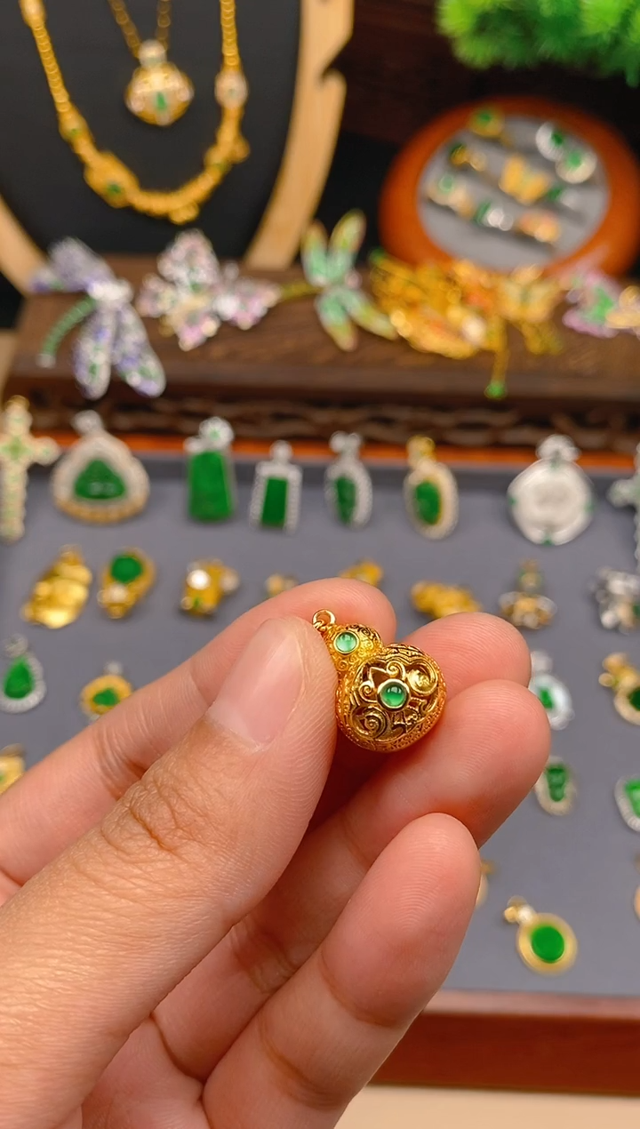 【闪购商品】翡翠吊坠(不含链)银S925镶嵌花丝葫芦