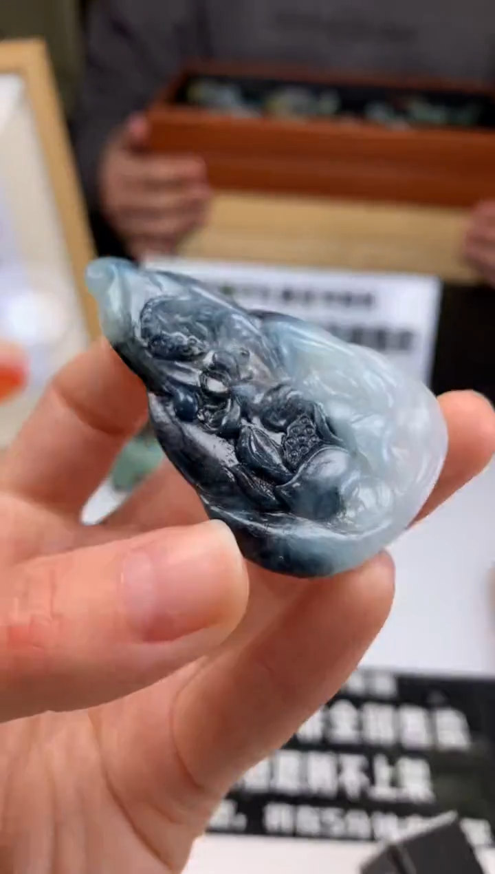 【闪购商品】定制翡翠未镶嵌吊坠-91883