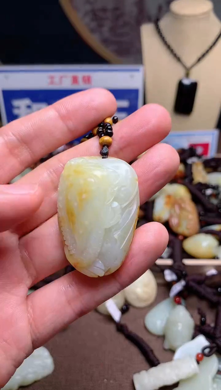 【闪购商品】和田玉颈饰未镶嵌1