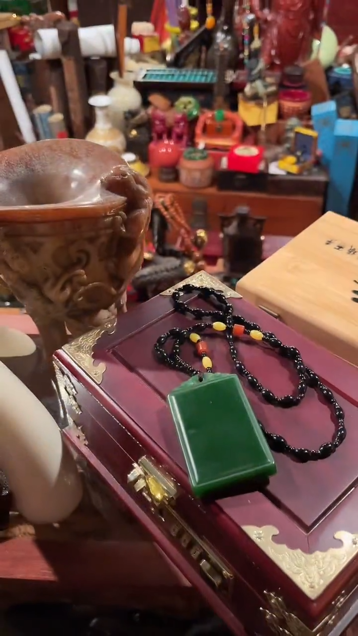 和田玉未镶嵌挂件和绿无事