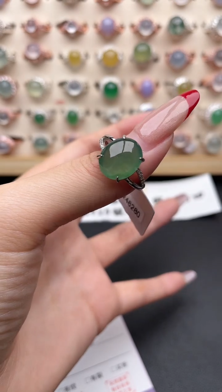 【闪购商品】翡翠戒指银S925镶嵌一物一证一礼盒