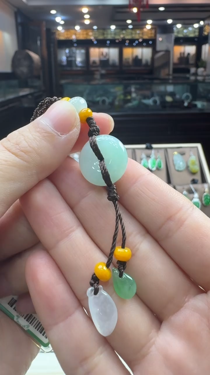 【闪购商品】翡翠挂件未镶嵌手机挂