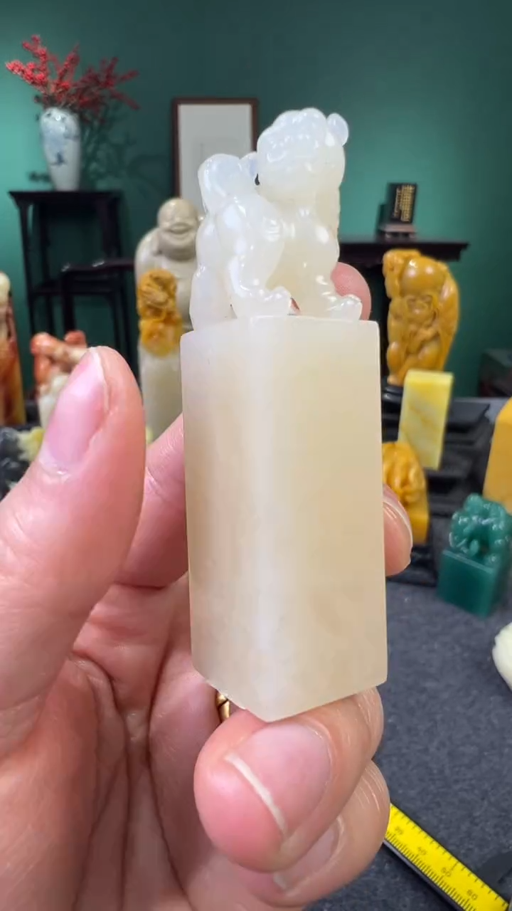 【闪购商品】寿山石荔枝冻瑞兽钮