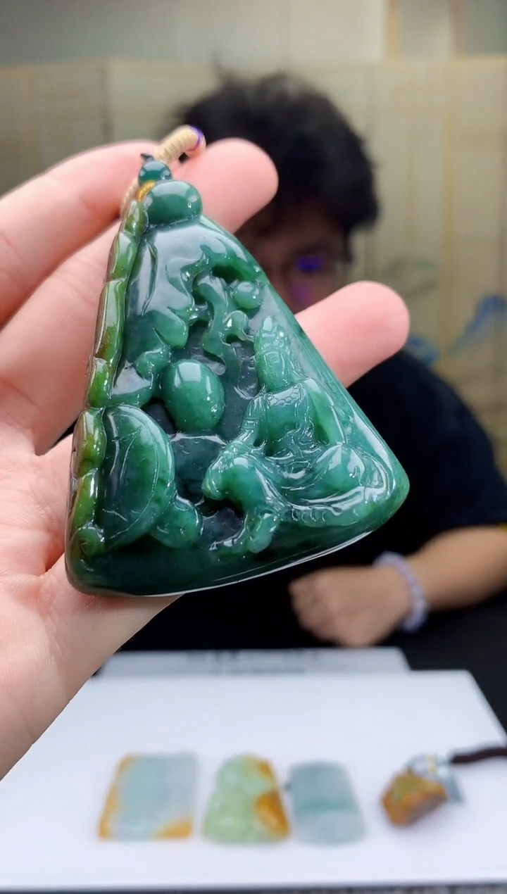 【闪购商品】定制翡翠未镶嵌4688bb-毛货挂件10