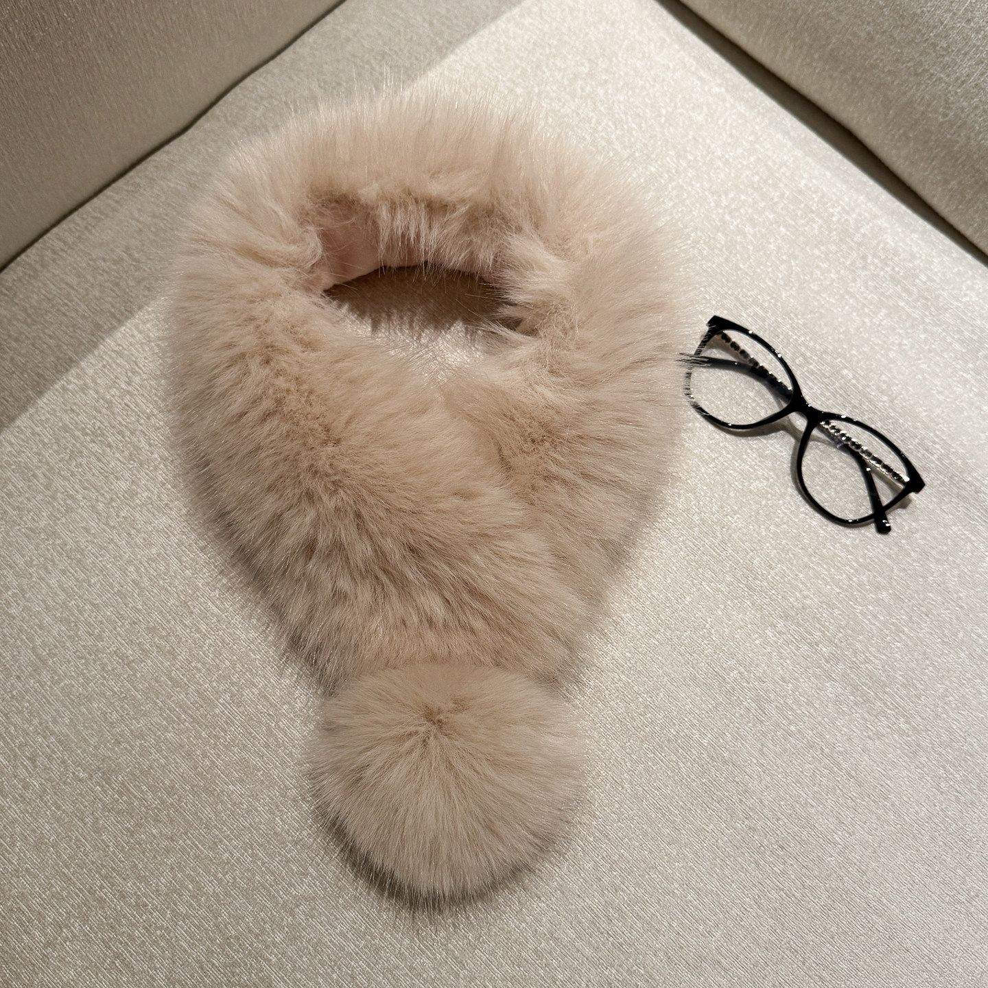 高品质70cm奶茶色仿狐狸毛磁吸毛球围脖仿貂仿皮草围巾毛毛小领子