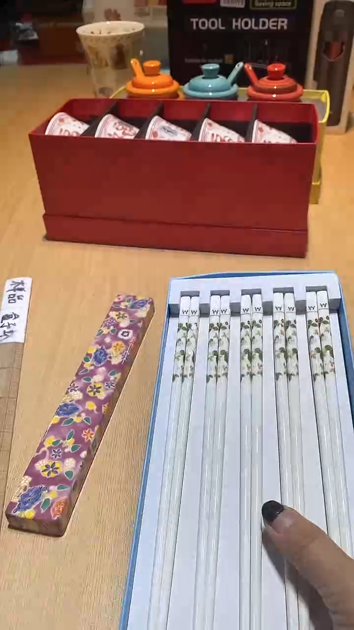 【闪购商品】瓷片锅碗瓢盆一件不剩