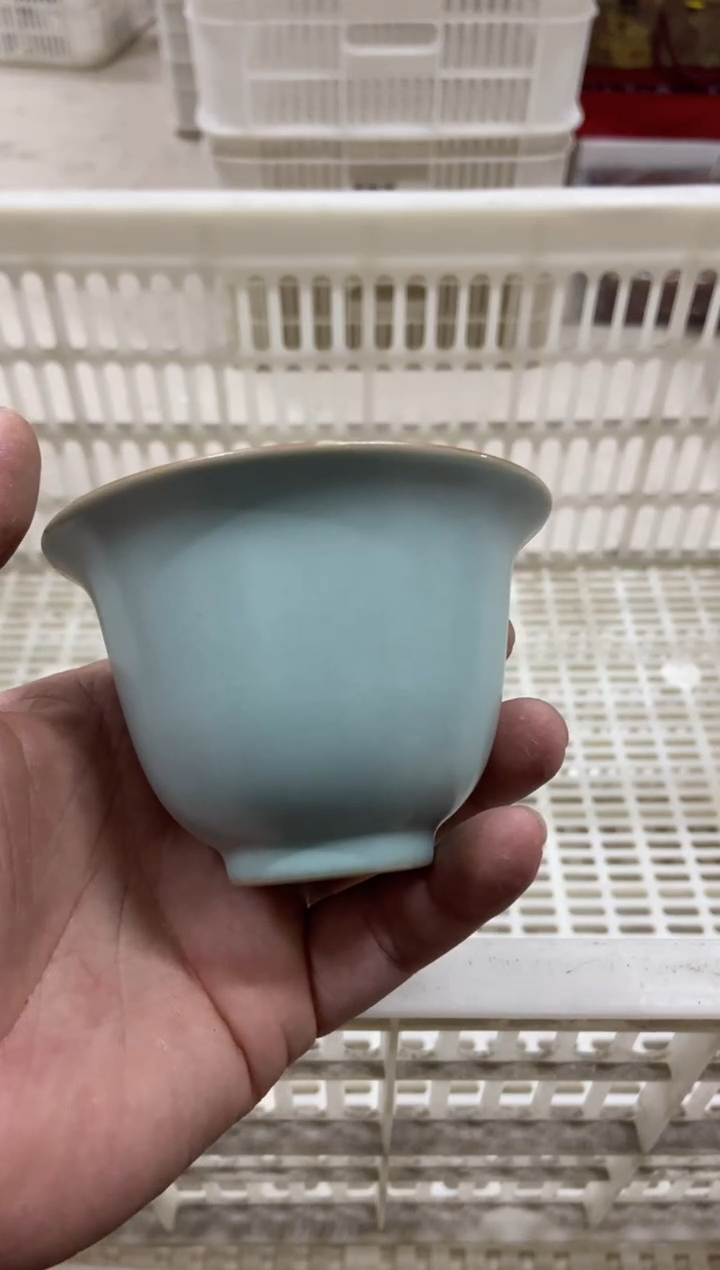 无运费险有瑕疵的摄影的产品有使用过的痕迹有点脏介意勿拍