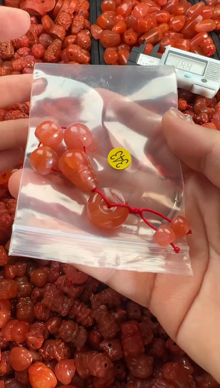 【闪购商品】南红玛瑙颈饰未镶嵌1