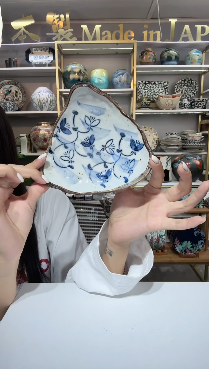 陶瓷15厘米三角盘一只32815-559