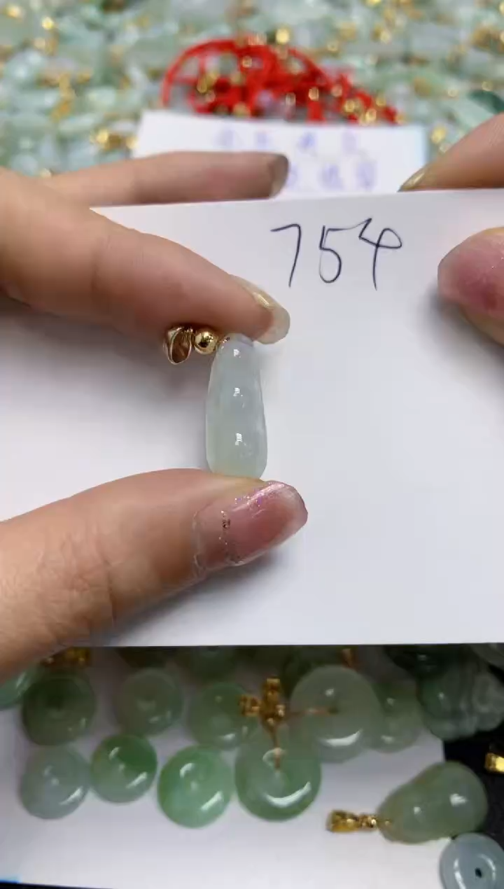 【闪购商品】翡翠颈饰合金天然翡翠A货