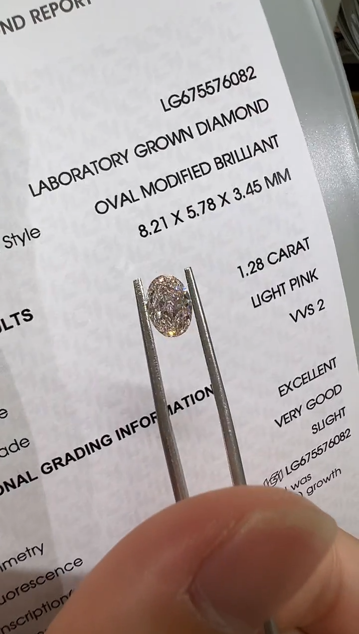 【闪购商品】实验室培育钻石裸石未镶嵌@ 1.28ct 先鉴赏，再定制！