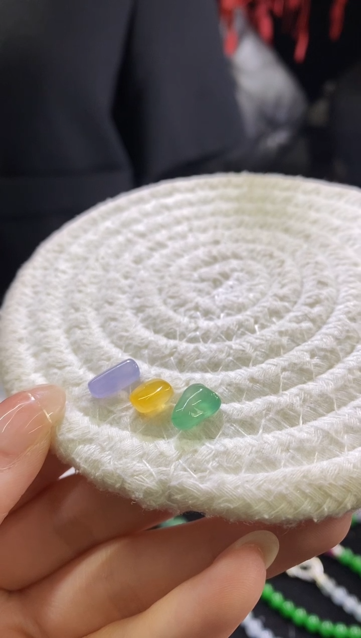 未镶嵌挂件翡翠双一组三个（尾款）