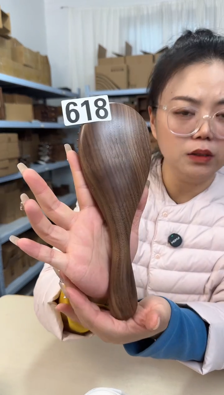 木618特价北美黑胡桃圆形大号气垫梳