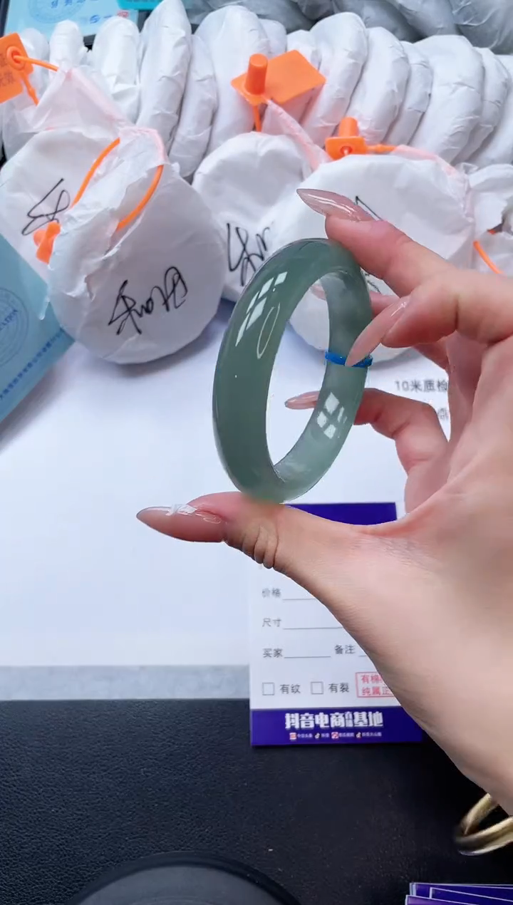 未镶嵌手镯石英质玉4V26-56