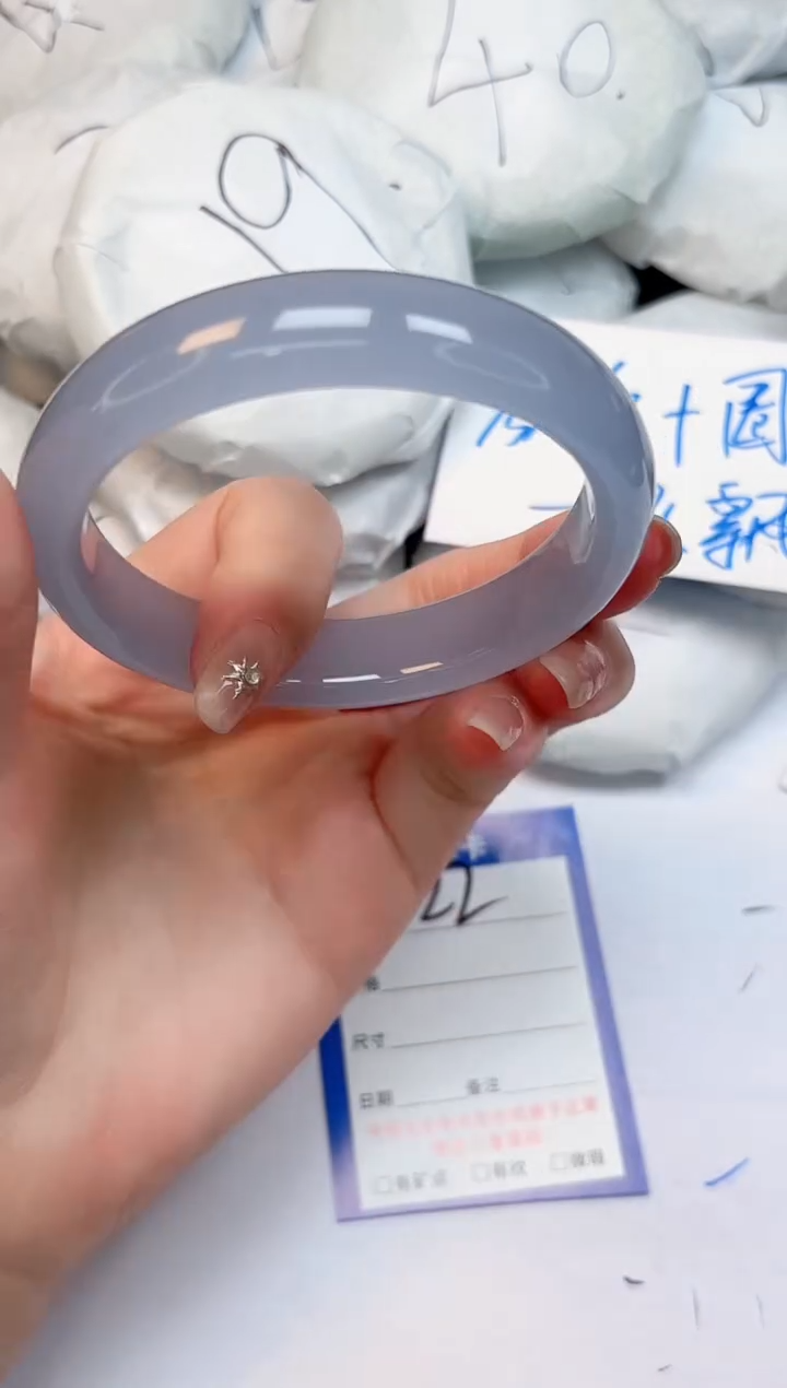 未镶嵌手镯石英质玉22/6162