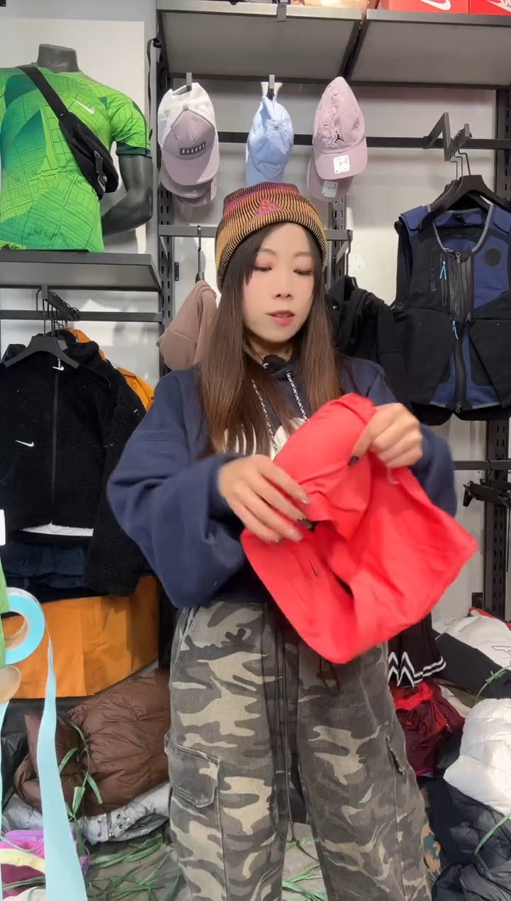 1156  编码 瑕疵款直播间过款为准 尺码   身高  