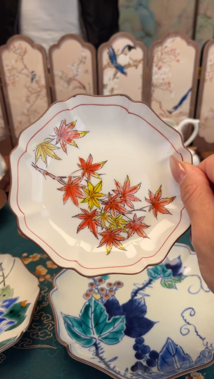 瓷片刘*鱼六六工艺品高端进口瓷器