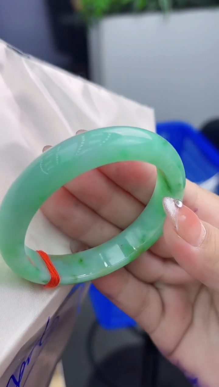 【闪购商品】翡翠手镯未镶嵌翡翠手镯