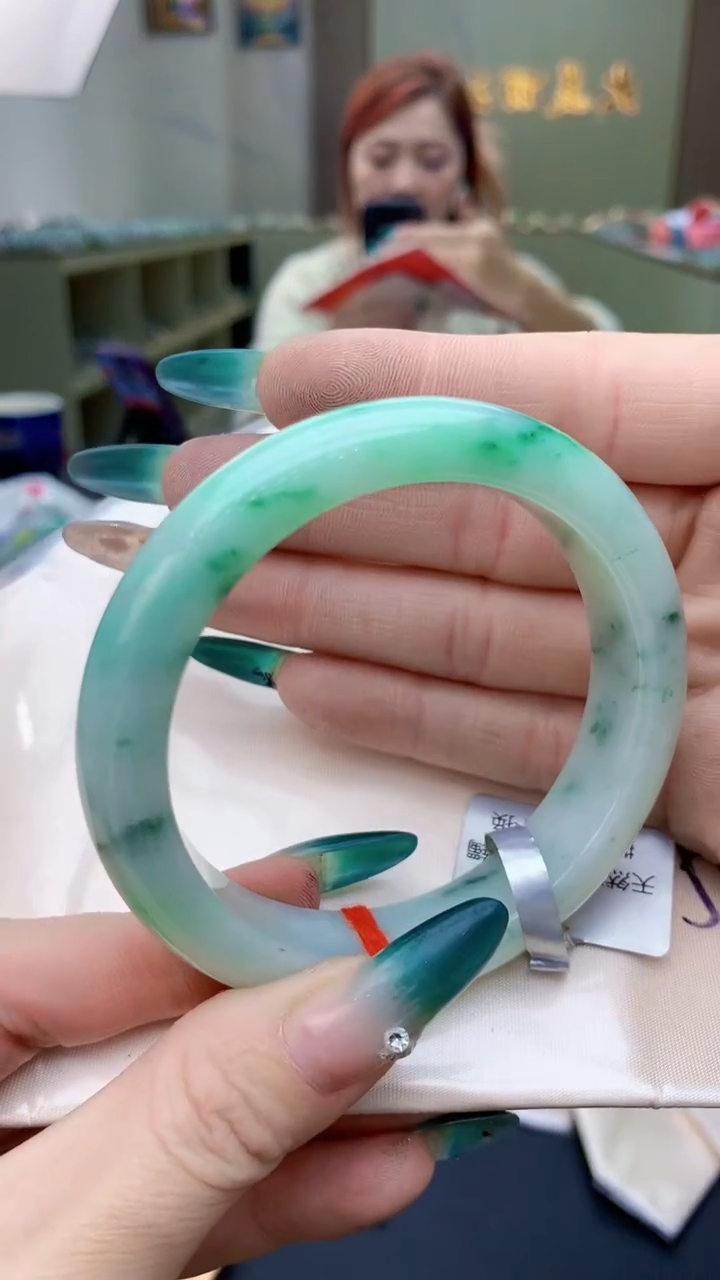 【闪购商品】翡翠手镯未镶嵌0464549441