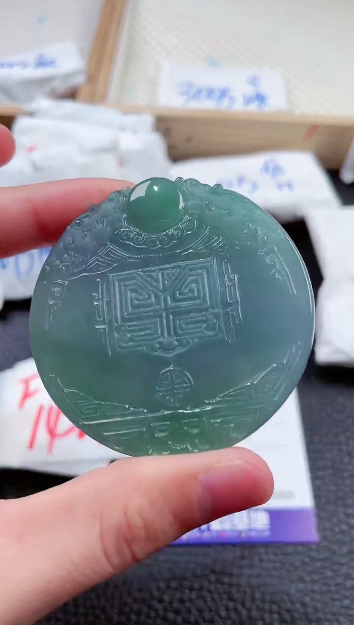 【闪购商品】翡翠颈饰未镶嵌00006753