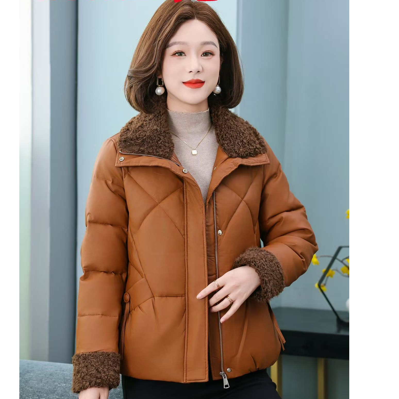 秋冬新款时尚洋气休闲百搭宽松显瘦气质妈妈保暖软皮方领棉服2509