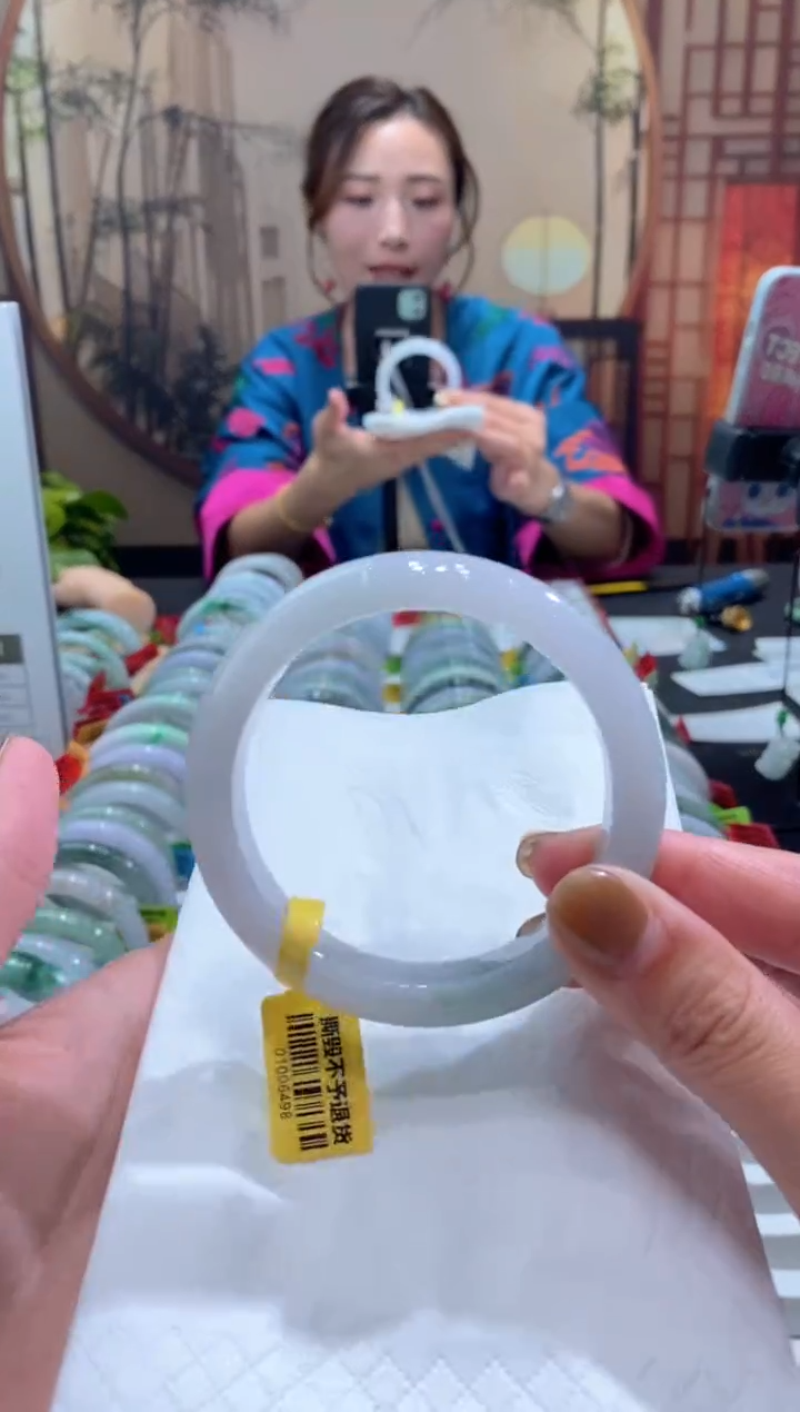 未镶嵌手镯翡翠000073392