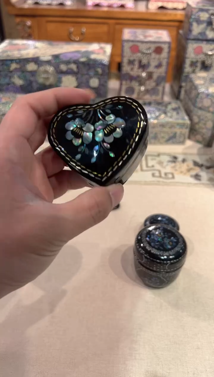 【闪购商品】老货微瑕弘贝雅螺钿漆器文化馆