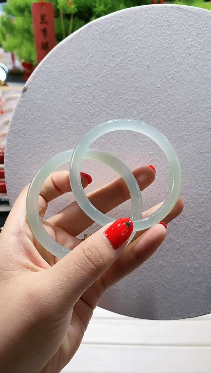 【闪购商品】玛瑙/玉髓手镯未镶嵌114-