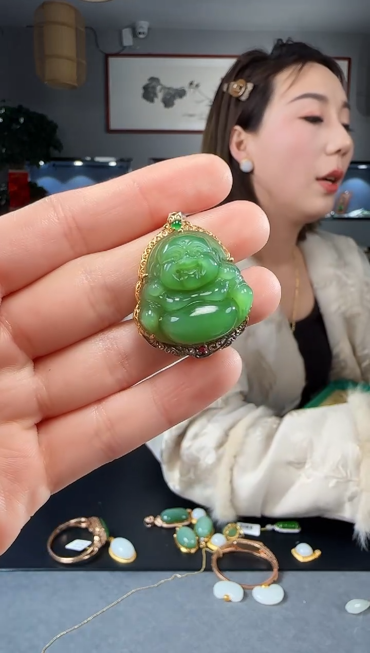 【闪购商品】和田玉吊坠(不含链)18K金镶嵌1