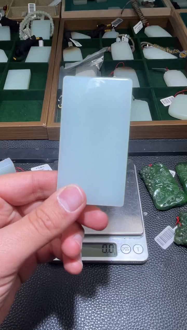 未镶嵌和田玉挂件挂件