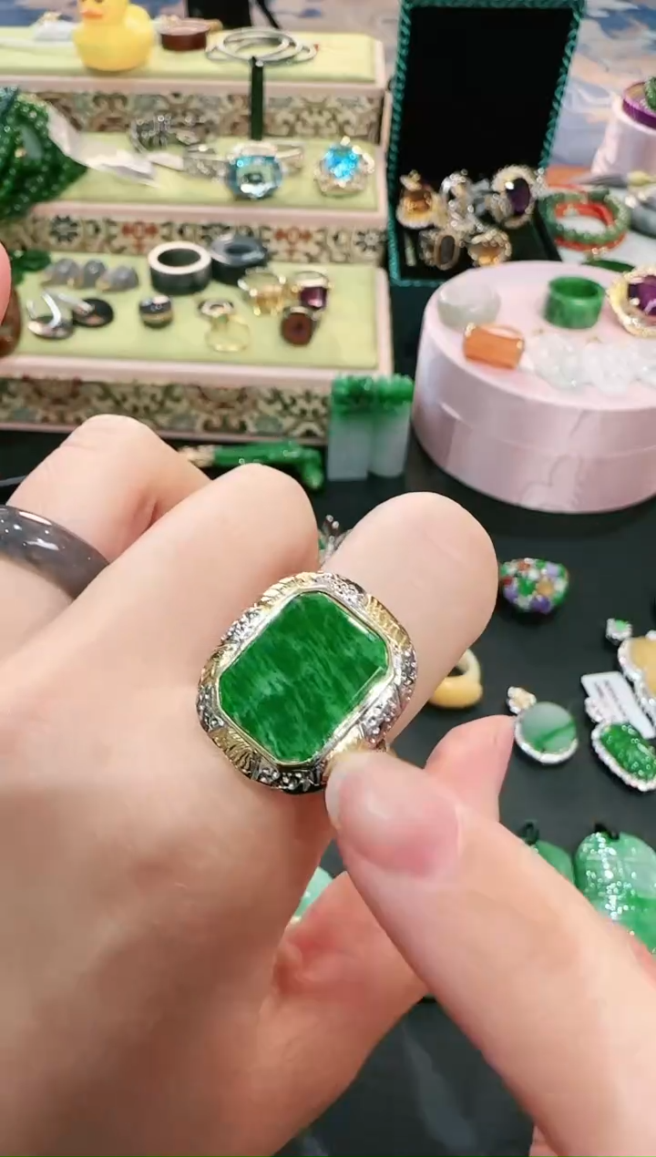 【闪购商品】翡翠颈饰银S925镶嵌戒指