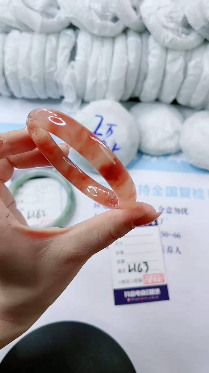 【闪购商品】石英质玉手镯未镶嵌多样性发货L163