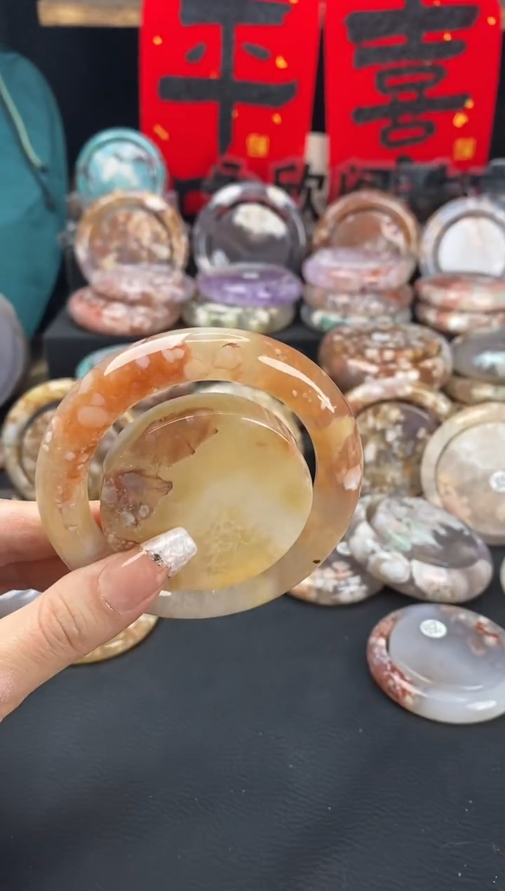 【闪购商品】石英质玉手镯（圆镯）未镶嵌57